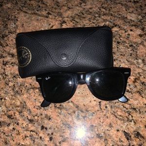 Authentic Classic Ray Ban Waferers